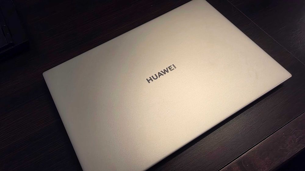 HUAWEI MateBook D14