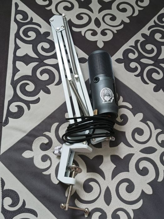Микрофон THRONMAX + кронштейн