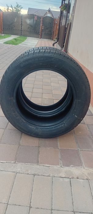 Vând două anvelope de vara și două de iarnă