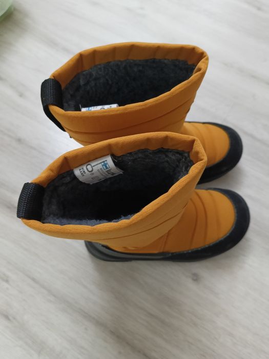 Продаю сапоги  детские