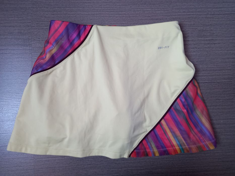 Nike пола с панталони/клин