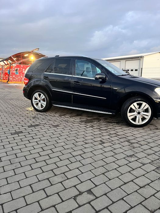 Mercedes Ml 2011 3L V6 216 cai