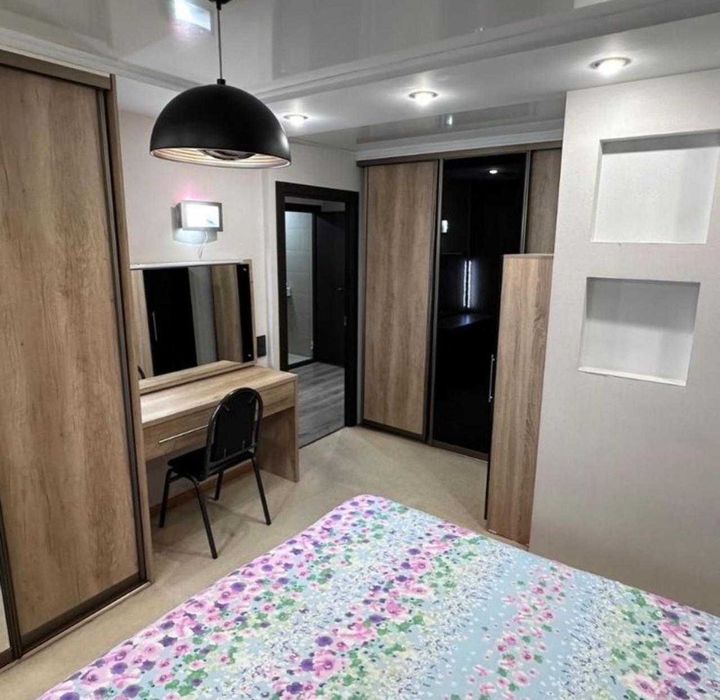 продам 3 ком квартиру на стрелке