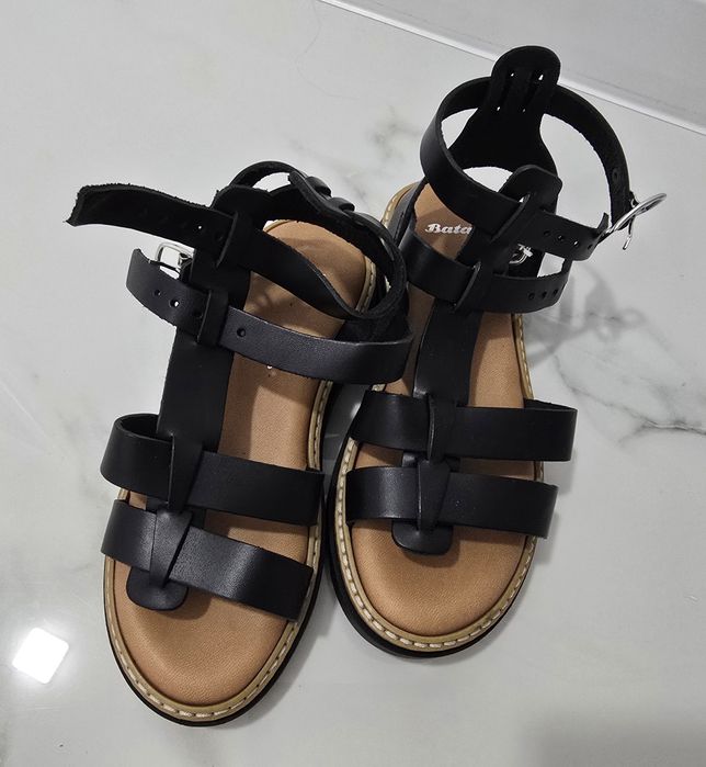 Sandale negre fetite marime 32