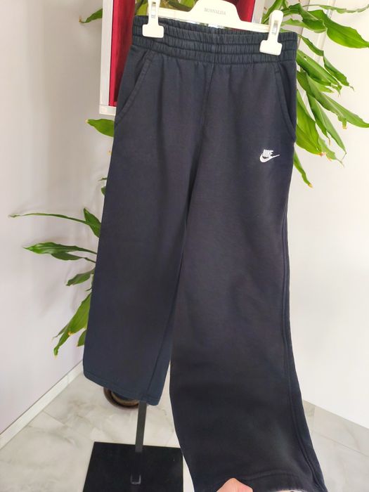 Pantaloni de trening Nike pentru fete 12 ani croială amplă