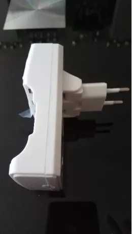 Зарядно за презареждащи батерии,зареждачка,НОВО,1.5V,АА,ААА,9V,зарядно