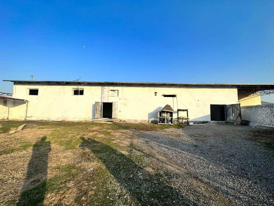 Ипподромдан 6км. Ишлаб чикаришга еки омборхонага 11cотих жой сотаман.