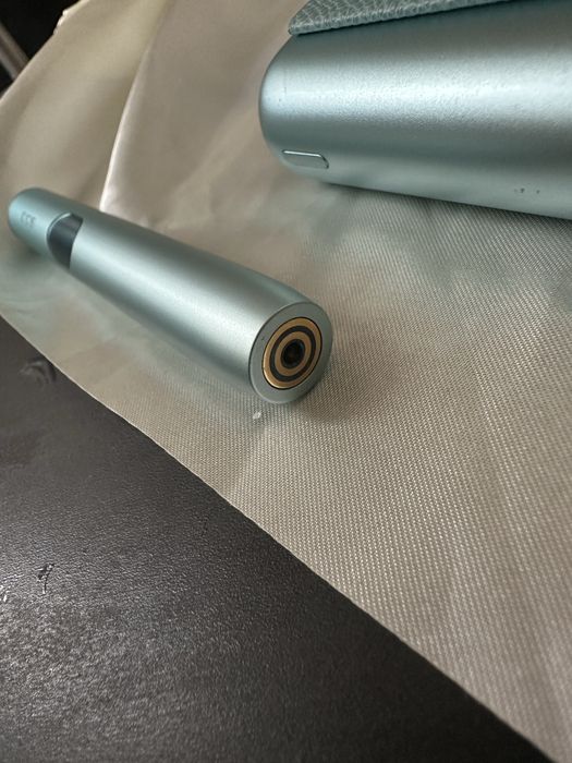 Iqos iluma prime gradient + 3 pachete