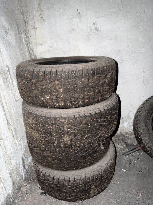 Шины продам зимные