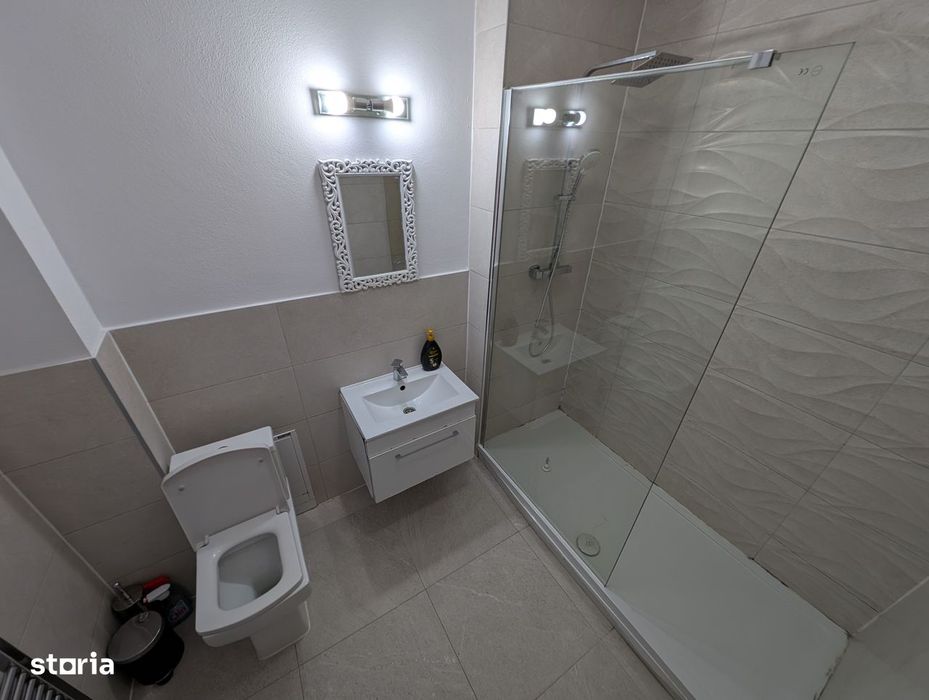 3 camere, modern, parcare , 70 mp, cartier IRIS , zona AUCHAN, OASULUI