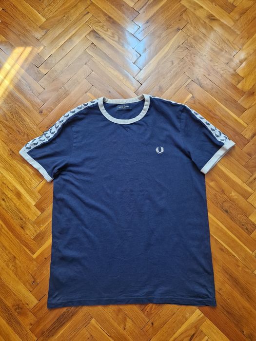 Страхотна мъжка тениска FRED PERRY размер L