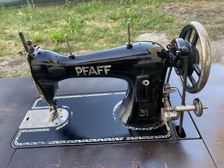 Masina de cusut Singer