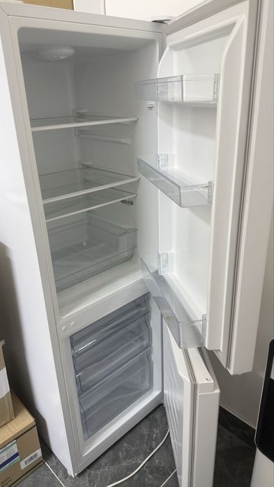 Холодильник бренда Hisense