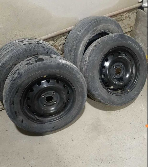 R15 diska balon yahshi holatda