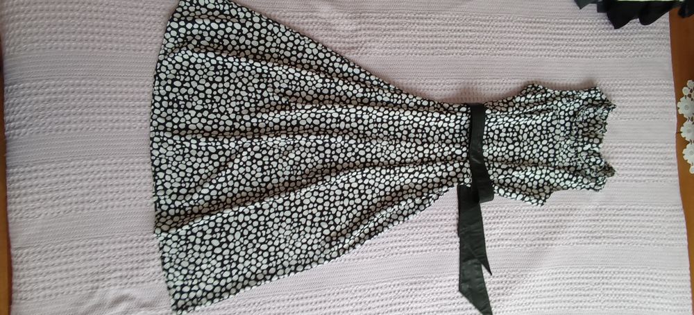 Елегантна рокля с колан