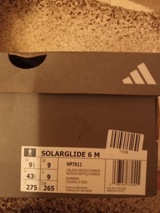 Продавам нови Маратонки