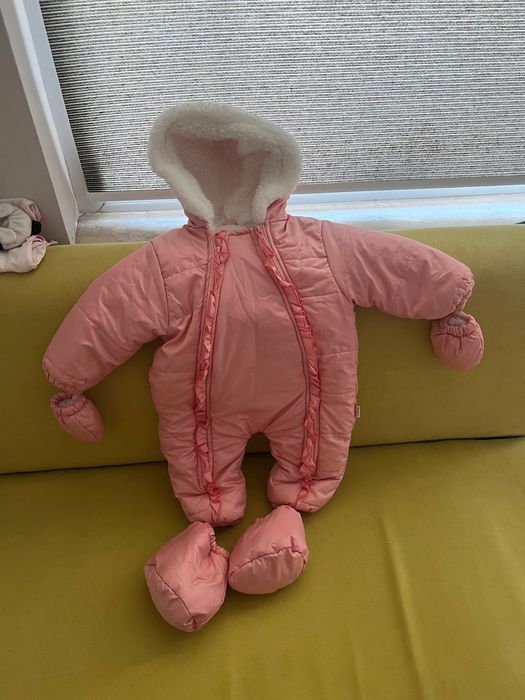 Космонавт момиче 9 месеца 74см