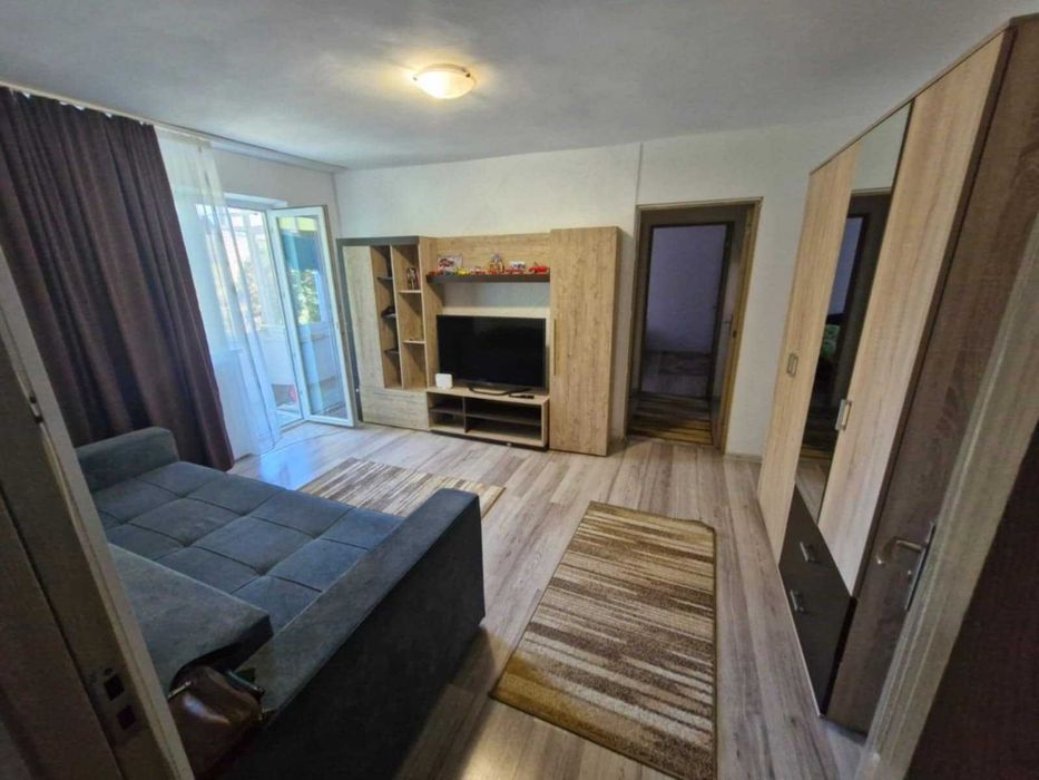 Apartment cu 2 camere de închiriat