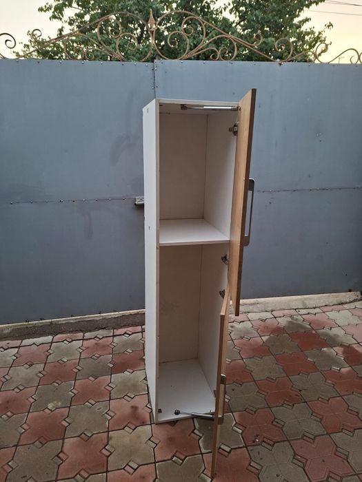 Шкафы,полки,стойки