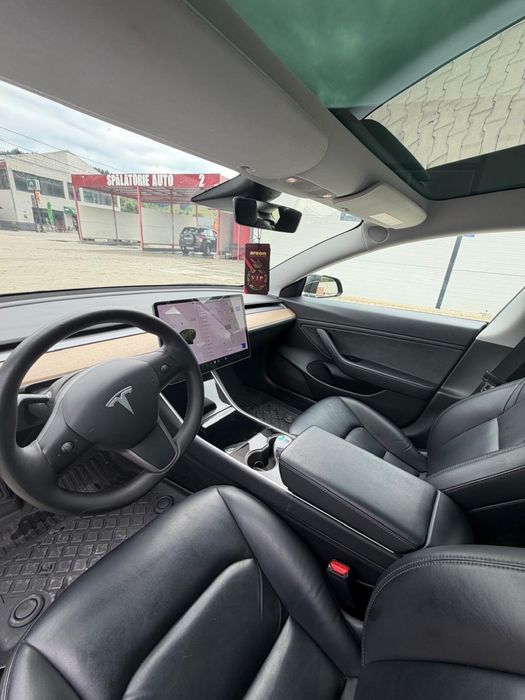 Tesla Model 3 LR AWD