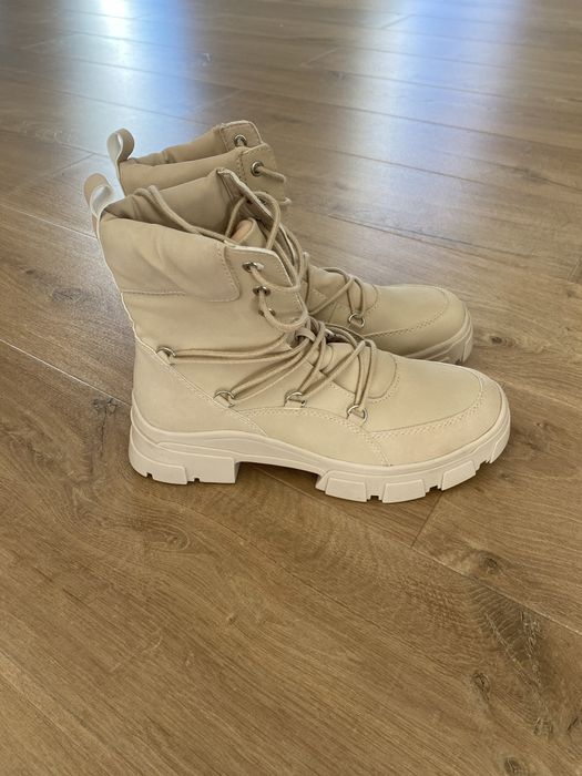 Ghete noi marca About You marimea 39