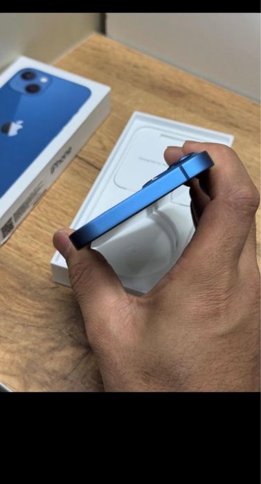 Айфон 13 синий продам