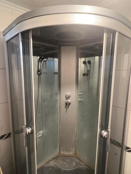 Душевая кабинка