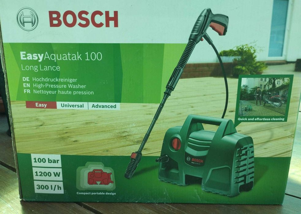 PROMO 27.06 - Aparat de spalat cu presiune Bosch EasyAquatak 100, 1200 W, 300 l/h debit apa, 100 bar
