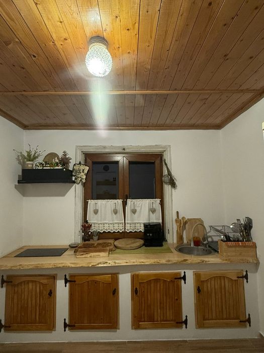 Cabana "Bârlogul ursilor" /TOPLITA 900 lei pe noapte