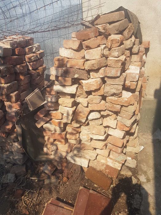 Vand  cărămidă  țigănească