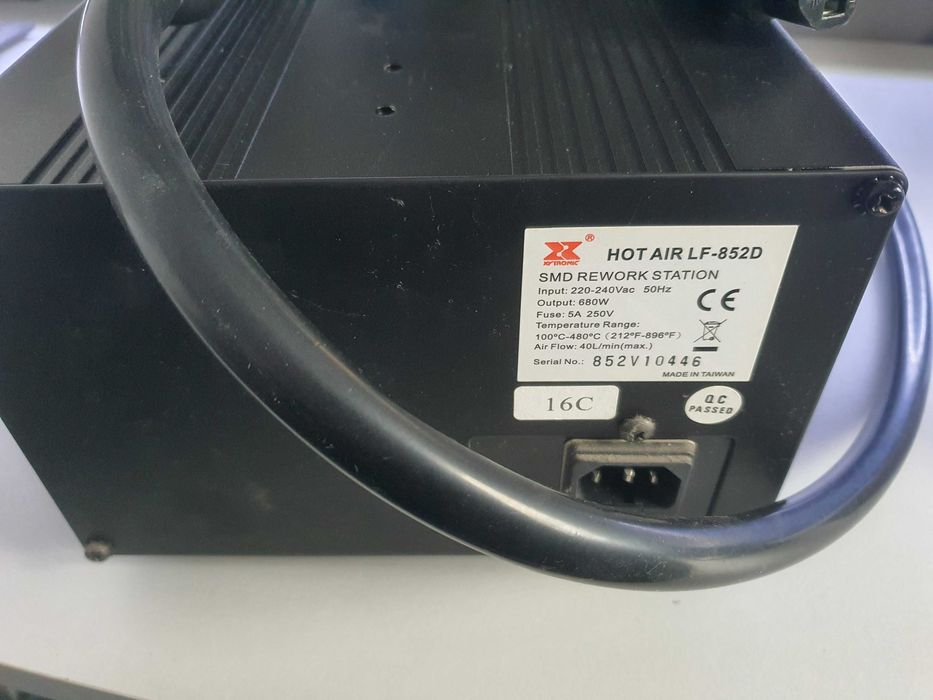 Statie cu aer cald SMD XYTRONIC LF 852D, 600 Wati