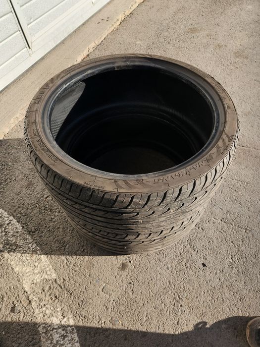 Продавам 2бр лятни гуми Nankang 225/35/18 перфектни