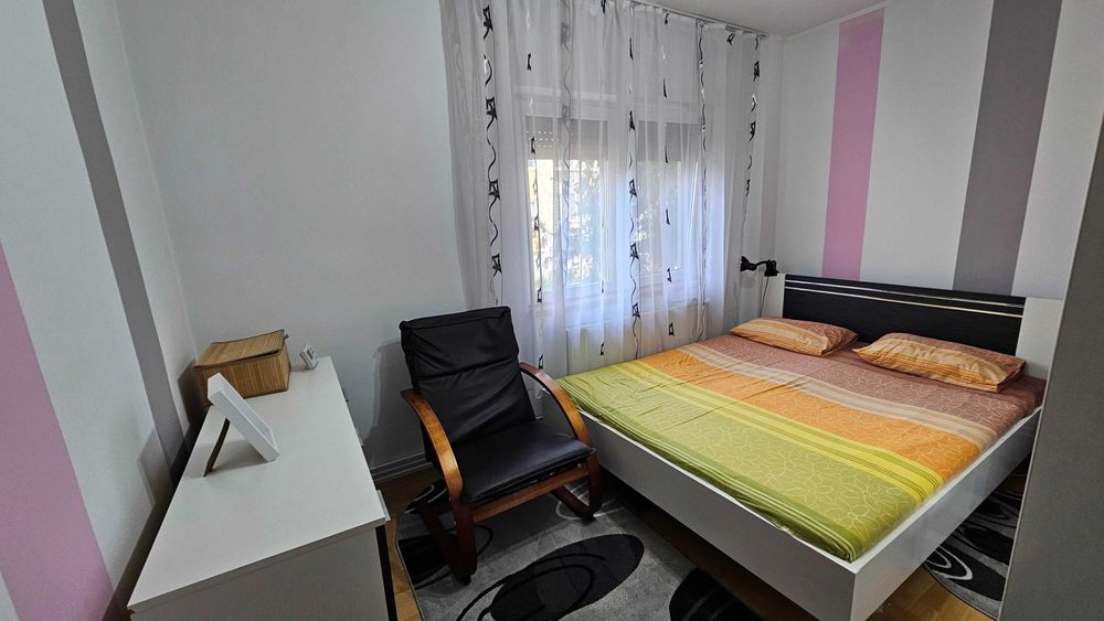 Apartament 3 camere, zona Vlaicu, Lebada, etaj 1