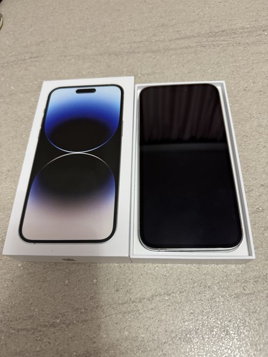 Продавам iPhone 14 Pro Max silver 256gb