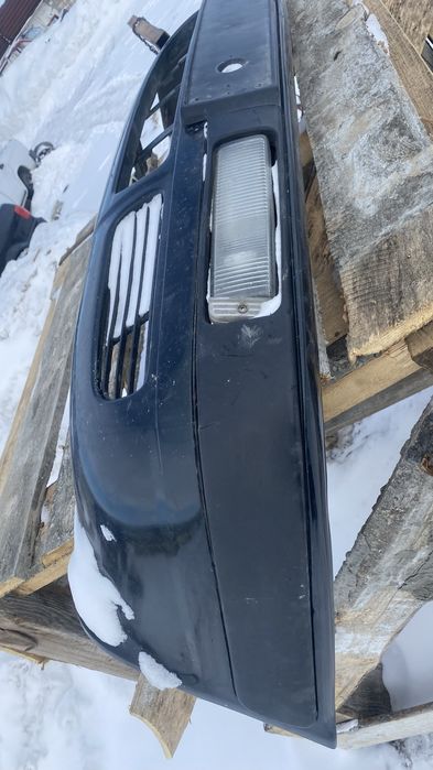 Бампер передний Ауди 80б4