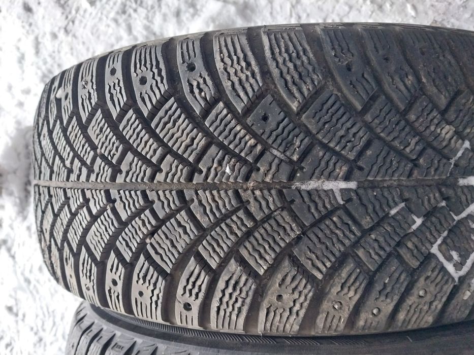 4 шины Bfgoodrich 245 45 R17.