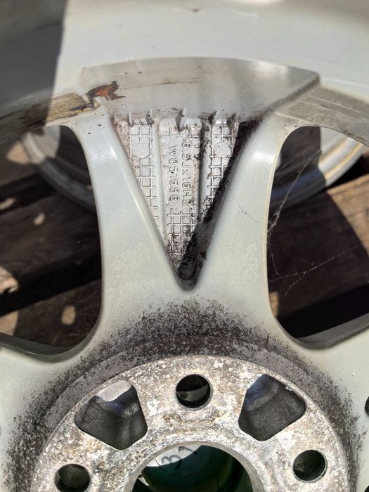 16 цола 5 х 112 мм Фолксваген Пасат / Шкода / СЕат - 6,5 Инча / ЕТ 42