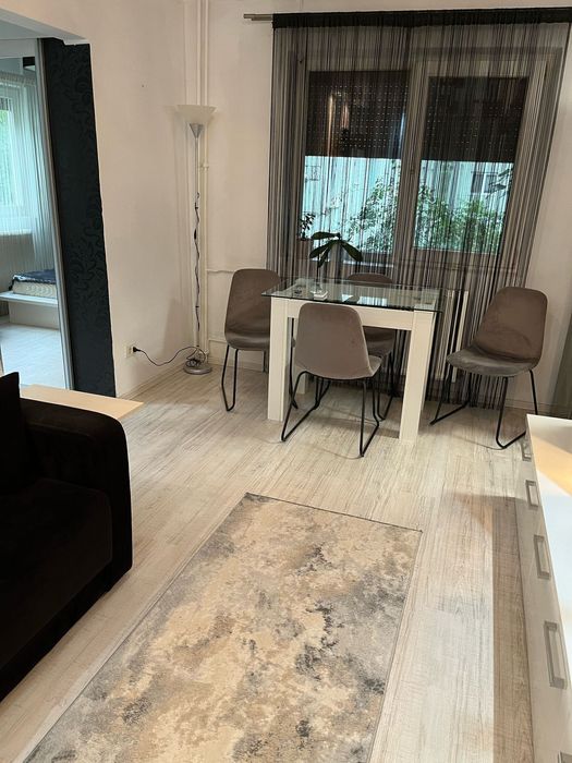 Apartament de inchiriat