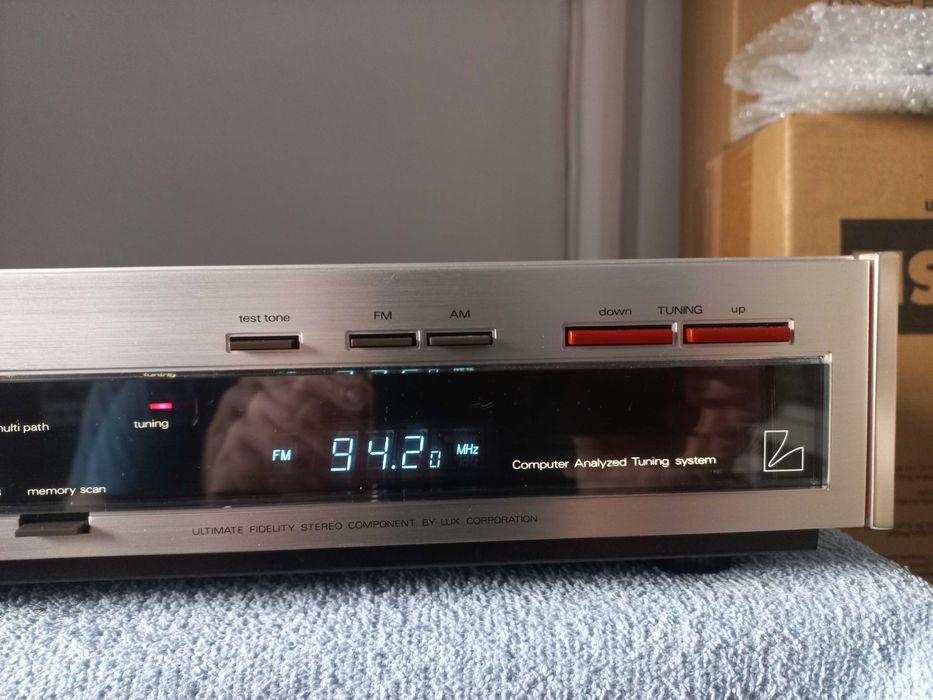 Tuner Luxman T-530