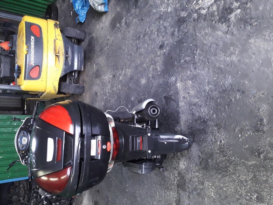 Suzuki SIXTEEN 125i-На части