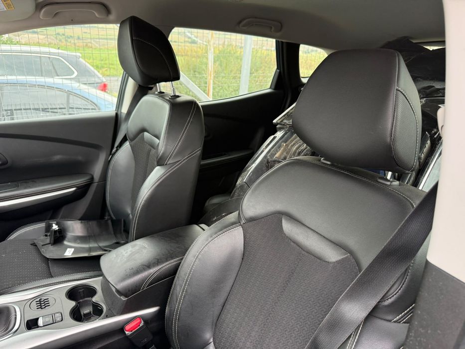 Dezmembrez Renaul kadjar albastru TERPR 2015 1.5 dci K9K F6 115.000 km volan stanga
