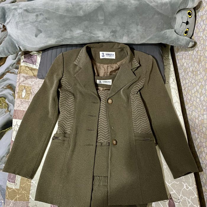 Женский классический костюм тройка (пиджак, брюки, жилетка) Турция.