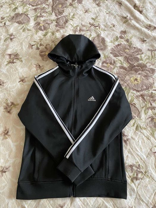 Горница на Addidas XL