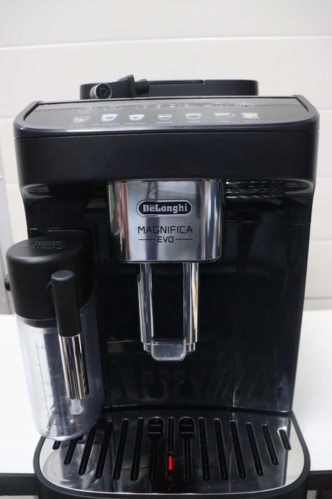 De'Longhi Magnifica Evo, Кафемашина, 1450W, 1,8л ECAM292.81