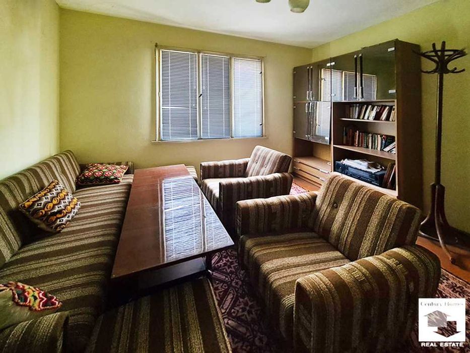 160029 Къща с допълнителни постройки и гараж в град Сухиндол