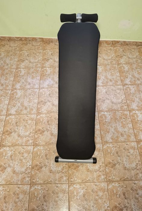 Продавам лежанка за коремни преси Kettler