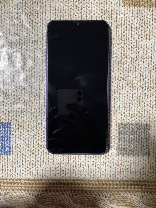 Redmi 9c sotiladi Xotirasi 6/128gb. Holati ideal hamma joyi radnoy.