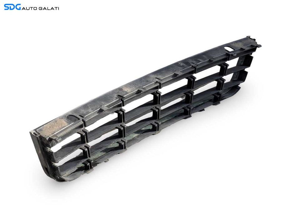 Grila Centrala Inferioara de pe Bara Spoiler Fata Volkswagen Passat B6 2005 - 2010 [LC3825]