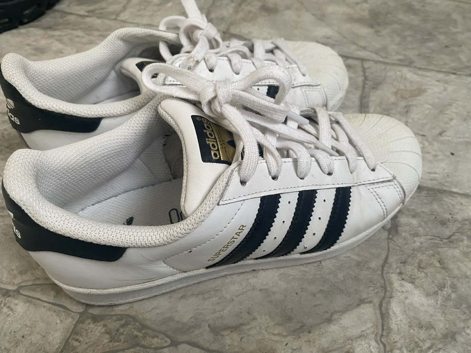 Adidas superstar