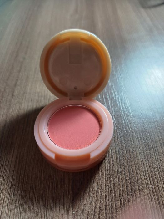 Румяна, хайлайтер и тени 3 в 1